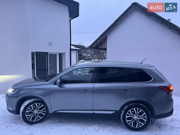 Авто Mitsubishi Outlander 2015 № 8637662