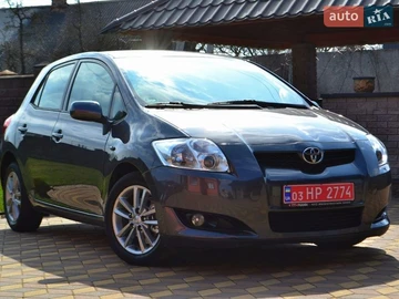 Авто Toyota Auris 2009 № 8638006