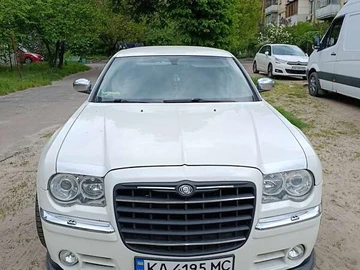 Авто Chrysler 300C 2004 № 8638029