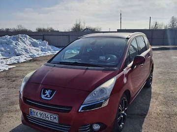 Авто Peugeot 5008 2011 № 8638823
