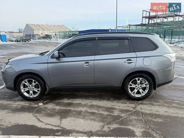 Авто Mitsubishi Outlander 2013 № 8638837
