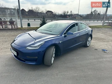 Авто Tesla Model 3 2019 № 8639079