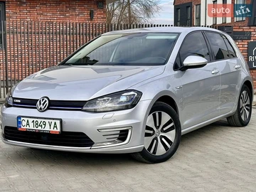 Авто Volkswagen E-Golf 2019 № 8639080