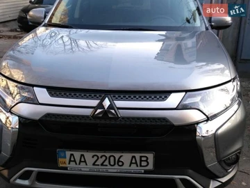 Авто Mitsubishi Outlander 2019 № 8639123