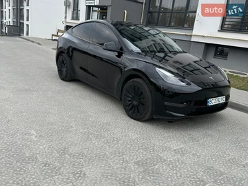 Авто Tesla Model Y 2022 № 8639136