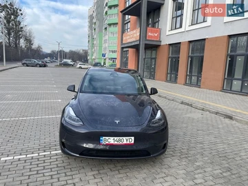 Авто Tesla Model Y 2024 № 8639160