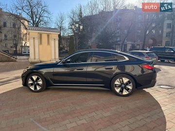 Авто BMW I4 2023 № 8639385