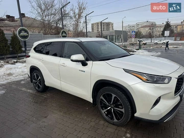 Авто Toyota Highlander 2021 № 8639400