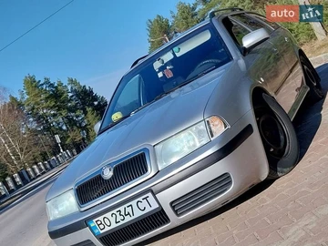 Авто Skoda Octavia 2002 № 8639439