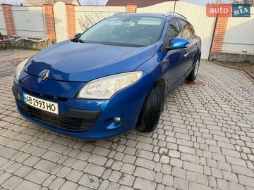 Авто Renault Megane 2010 № 8639704
