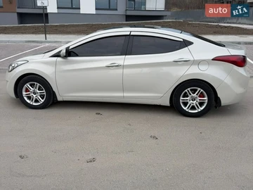 Авто Hyundai Elantra 2013 № 8639709