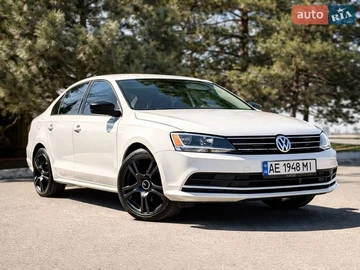 Авто Volkswagen Jetta 2015 № 8639941