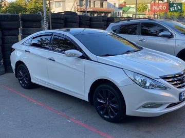 Авто Hyundai Sonata 2011 № 8639987
