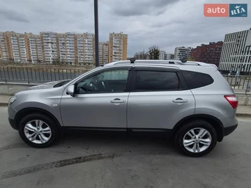Авто Nissan Qashqai 2 2010 № 8639999