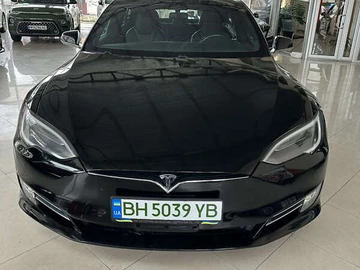 Авто Tesla Model S 2018 № 8640044