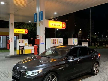 Авто BMW 5 Series Gt 2015 № 8640047