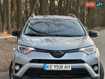 Авто Toyota Rav4 2017 № 8640070
