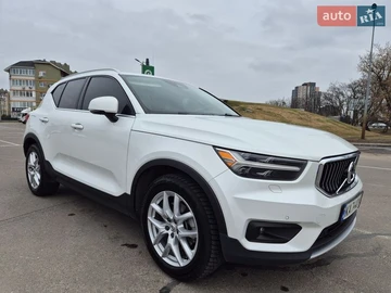 Авто Volvo Xc40 2020 № 8640254