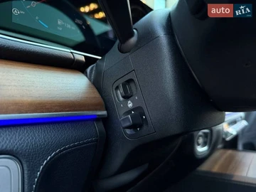 Авто  V 2016 № 8640318