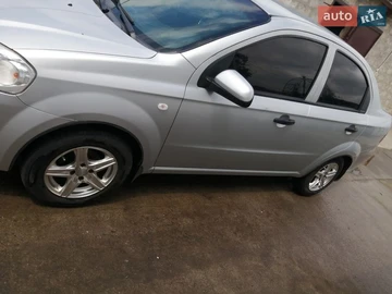 Авто Chevrolet Aveo 2010 № 8640662