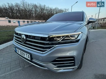 Авто Volkswagen Touareg 2018 № 8641199