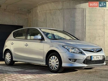 Авто Hyundai I30 2010 № 8641311