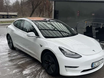 Авто Tesla Model 3 2018 № 8641342