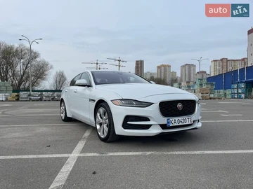 Авто Jaguar Xe 2020 № 8642032