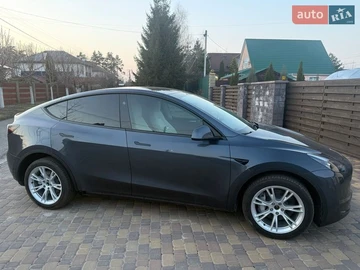 Авто Tesla Model Y 2023 № 8642050