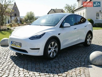 Авто Tesla Model Y 2024 № 8642062