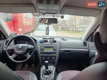 Авто Skoda Octavia 2009 № 8642337