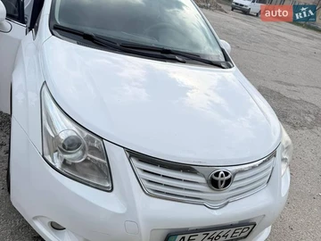 Авто Toyota Avensis 2011 № 8642377