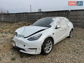 Авто Tesla Model Y 2023 № 8642589