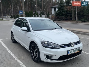 Авто Volkswagen E-Golf 2018 № 8642632