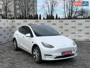 Авто Tesla Model Y 2021 № 8642660