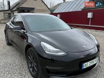 Авто Tesla Model 3 2019 № 8642666
