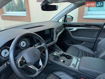 Авто Volkswagen Touareg 2020 № 8642723