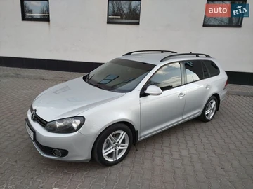 Авто Volkswagen Golf 2010 № 8642931