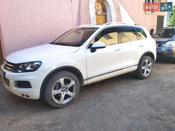 Авто Volkswagen Touareg 2011 № 8643236