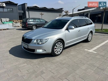 Авто Skoda Superb 2010 № 8644035