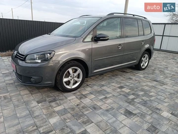 Авто Volkswagen Touran 2012 № 8644067