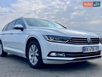 Авто Volkswagen Passat 2017 № 8644120