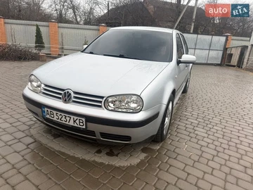 Авто Volkswagen Golf 2000 № 8644661