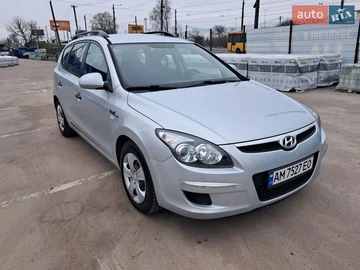 Авто Hyundai I30 2010 № 8644722