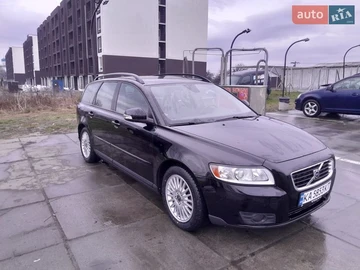 Авто Volvo V50 2009 № 8644745