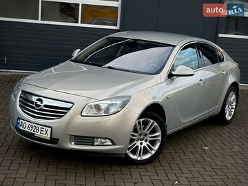 Авто Opel Insignia 2011 № 8644801