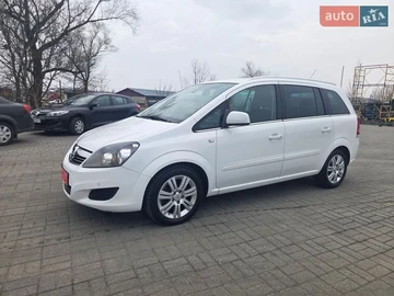 Авто Opel Zafira 2013 № 8644811