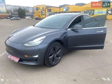 Авто Tesla Model 3 2019 № 8644941