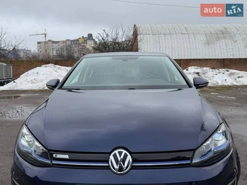 Авто Volkswagen E-Golf 2017 № 8644955
