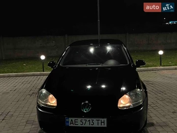 Авто Volkswagen Golf 2004 № 8645256